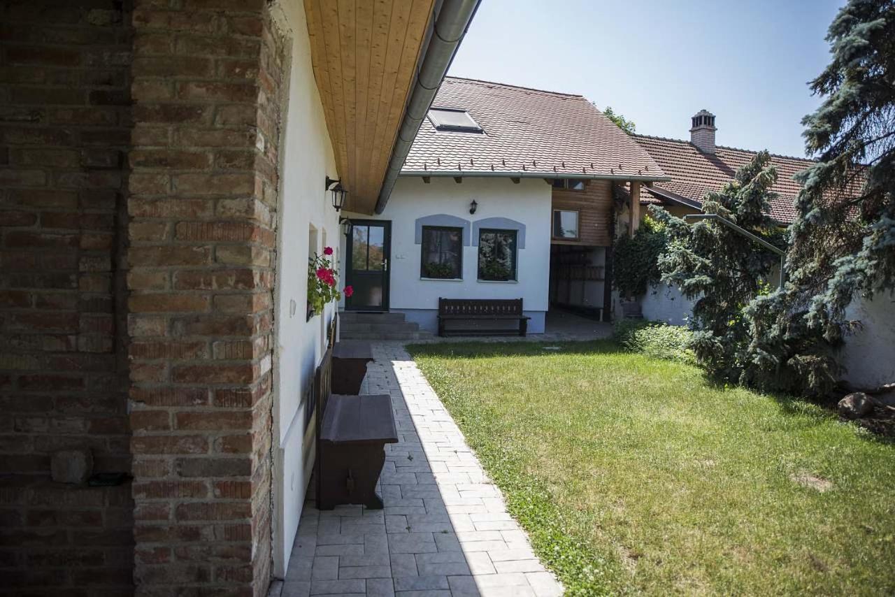 Chalupa Brod Nad Dyji Exterior photo
